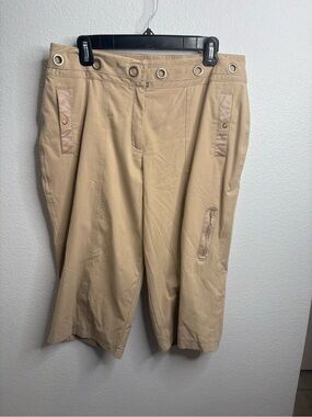 Tail Size 12 Capris